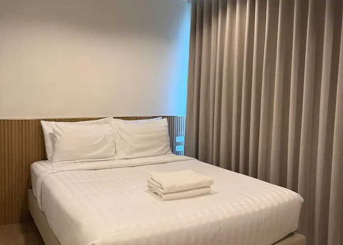 2 Bed & 2 Bath Suite, 4th Floor