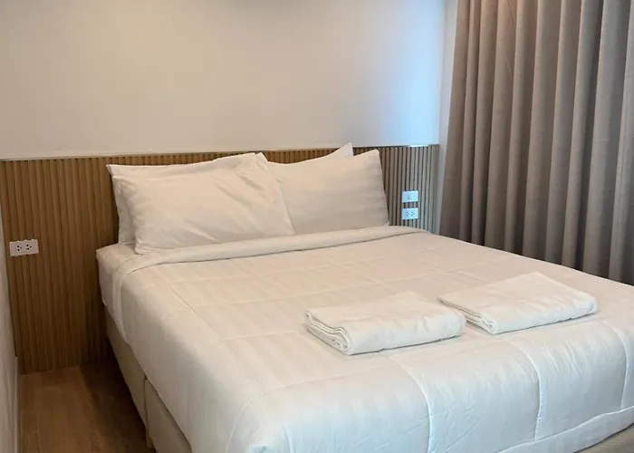 2 Bed & 2 Bath Suite, 4th Floor Bangkok